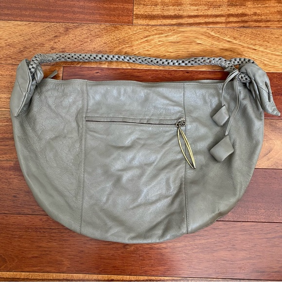 Dautore oversized leather slouch hobo bag . Excellent gently loved preowned bag - Picture 3 of 15